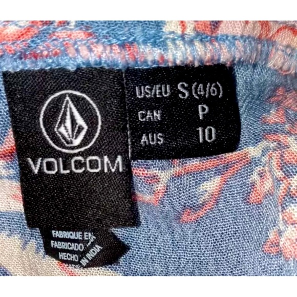 Volcom Top S Cute Blue Rayon Boho Hippie Floral Cottagecore Tank Shirt Blouse - Picture 8 of 8